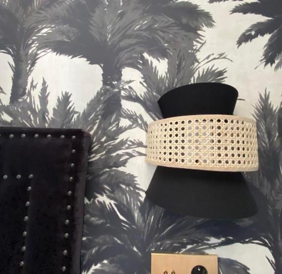 家庭套房, Maison Blanche Chartres   Maison D Hôtes 5 étoiles