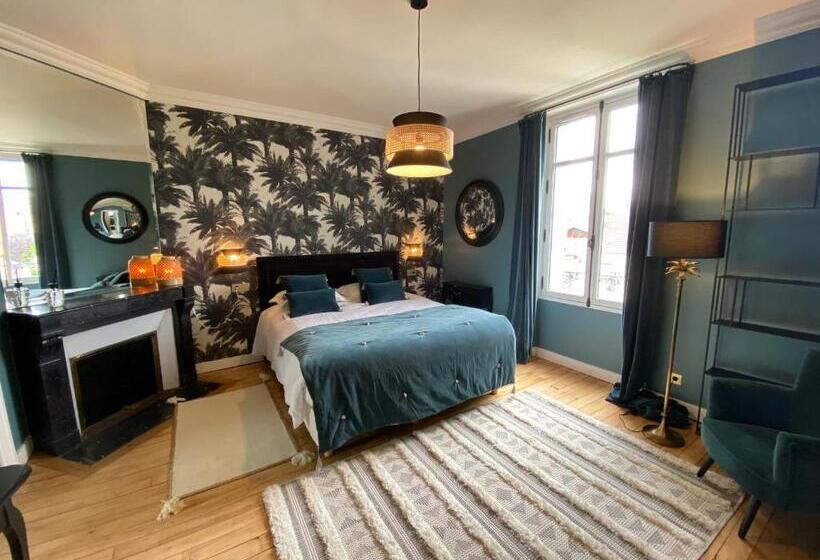 家庭套房, Maison Blanche Chartres   Maison D Hôtes 5 étoiles