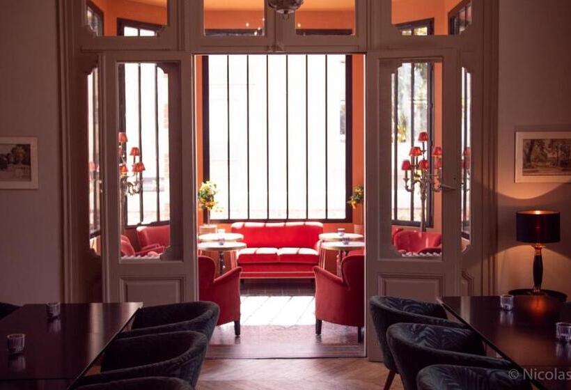 1间卧室的房子, Maison Blanche Chartres   Maison D Hôtes 5 étoiles