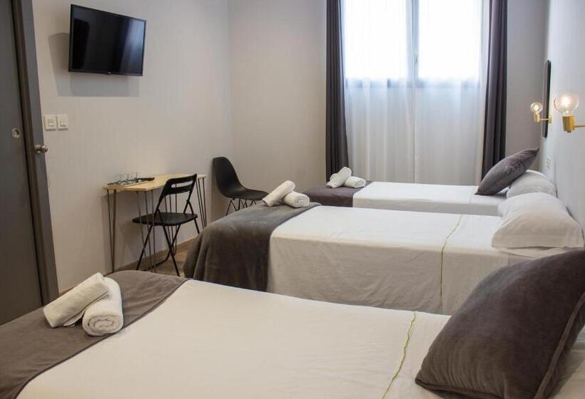 اتاق استاندارد چهار تخته, Pensión B4r Self Check In