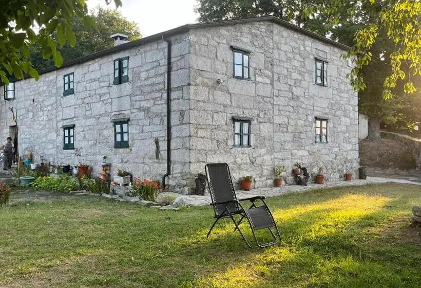 اتاق استاندارد با سرویس بهداشتی مشترک, Albergue Rectoral De Romean