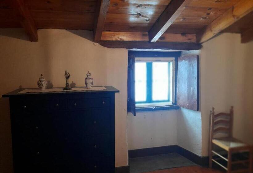 4인용 스탠다드 룸, Albergue Rectoral De Romean