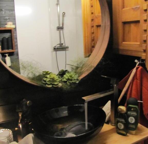 غرفة عائلية, B&b Uniikki Majoitus Maalaisidyllissä