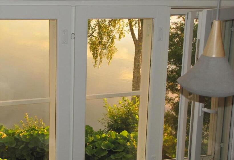 Семейный Номер, B&b Uniikki Majoitus Maalaisidyllissä