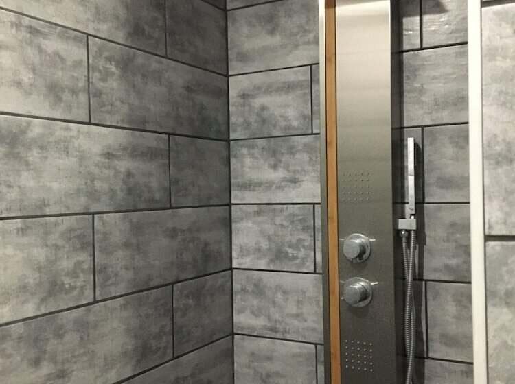 סוויטה משפחתית, La Berrycurienne Proche Du Zoo De Beauval Saint Aignan Avec Sdb, Wc Et Spa Privatif Pour Chaque Cham