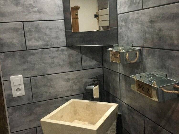 סוויטה משפחתית, La Berrycurienne Proche Du Zoo De Beauval Saint Aignan Avec Sdb, Wc Et Spa Privatif Pour Chaque Cham