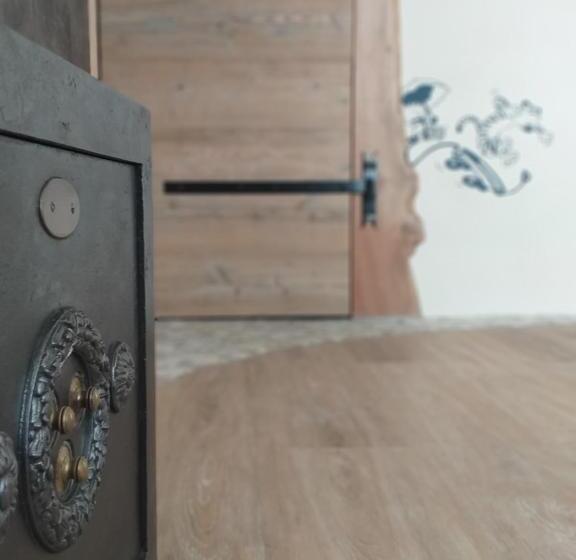 סוויטה נוף לגינה, La Berrycurienne Proche Du Zoo De Beauval Saint Aignan Avec Sdb, Wc Et Spa Privatif Pour Chaque Cham