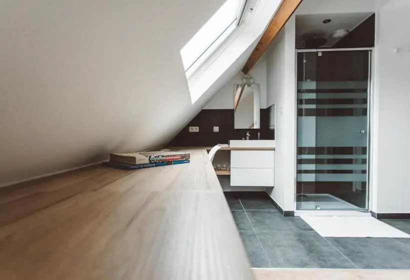 スーペリアールーム, Hdc Nivelles Grand Place