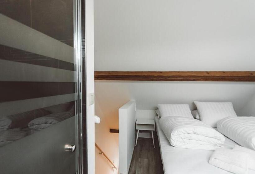 Студия Стандарт, Hdc Nivelles Grand Place