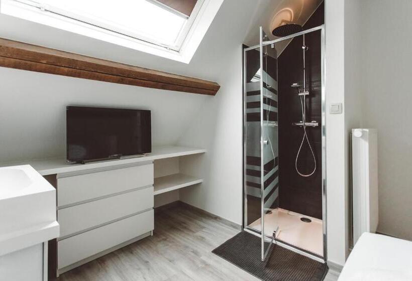 스탠다드 스튜디오, Hdc Nivelles Grand Place