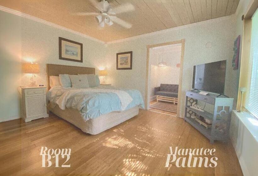 带园景的小型套房, Manatee Palms