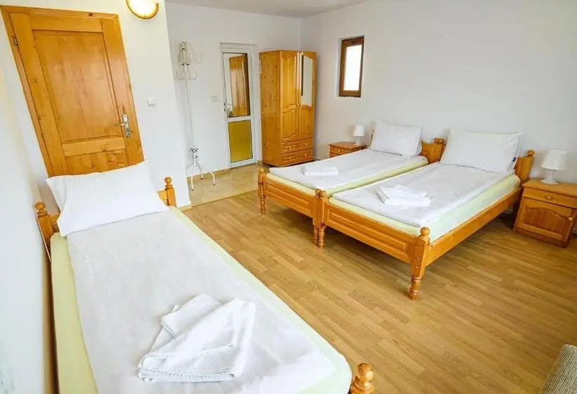 Standard Kolmen Hengen Huone, Guest House 7