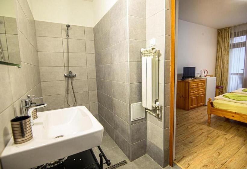 ガーデンビュースタンダードルーム, Guest House 7