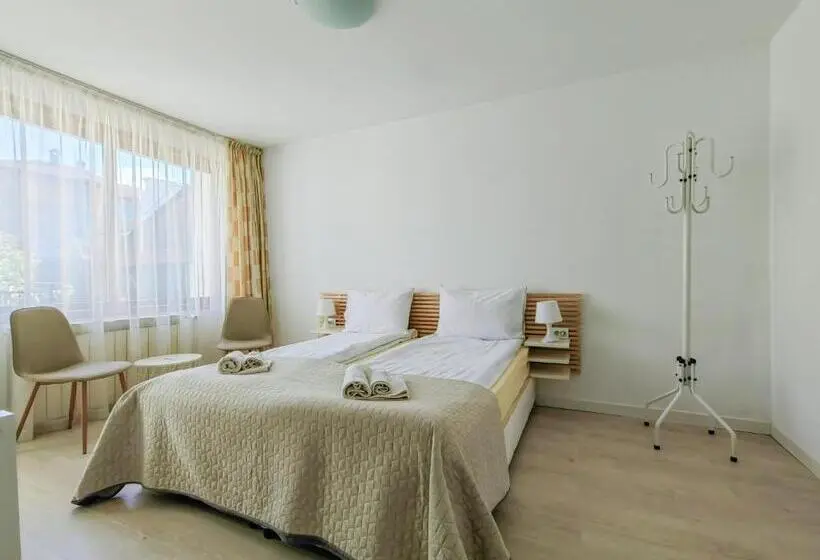 Standard-huone Puutarhanäkymä, Guest House 7