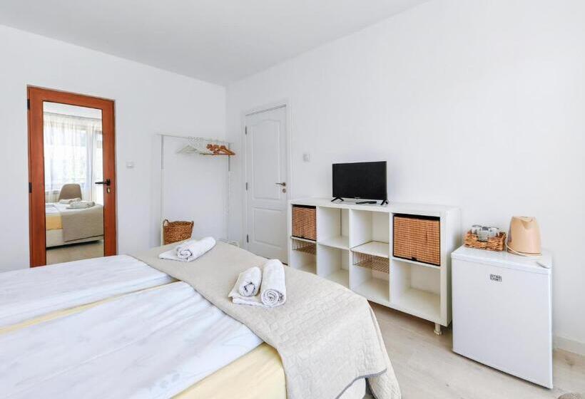 Quarto Estandar Vista Jardim, Guest House 7