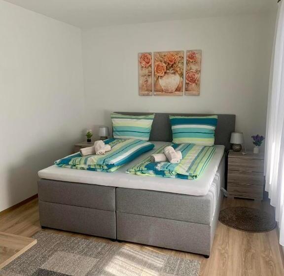 스탠다드 룸, Haus Am Burghain