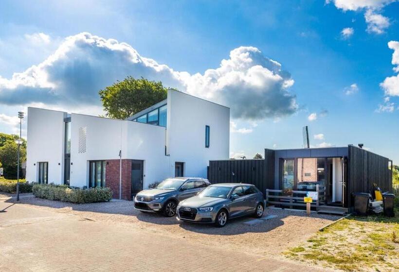 اتاق لوکس, Roosjesweg 2 Gastenkamer Met Parkeerplaats En Terras Eg