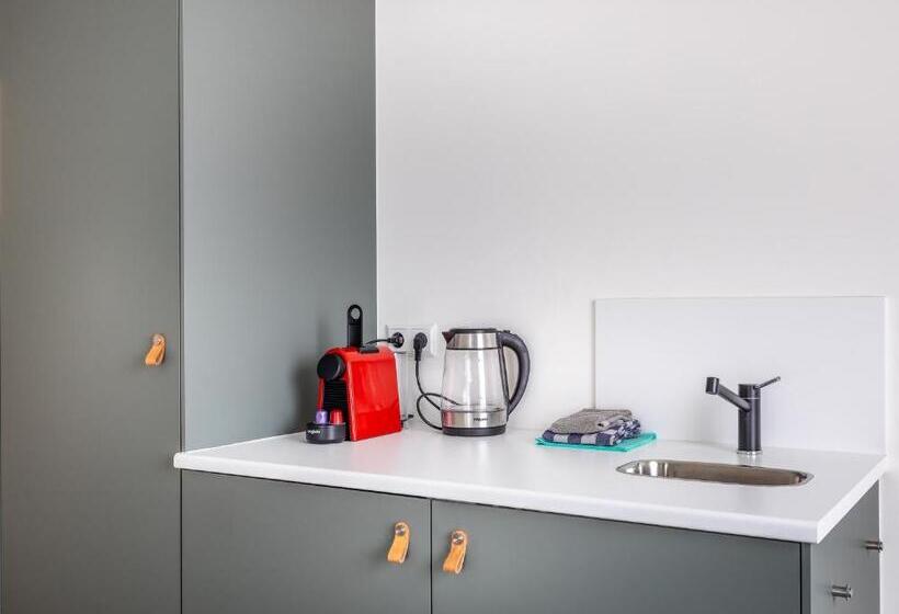 اتاق لوکس, Singel 9