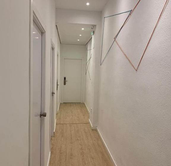 غرفة قياسية حمام مشترك, Star Home