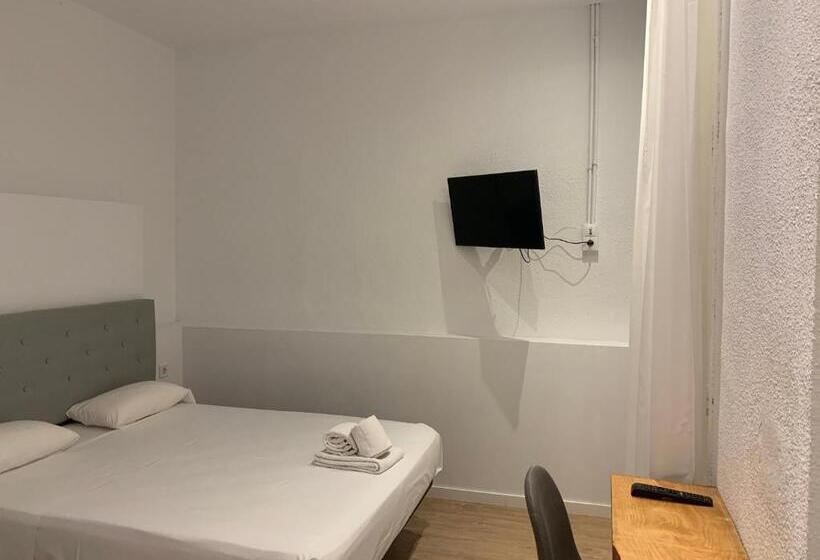 اتاق استاندارد, Star Home