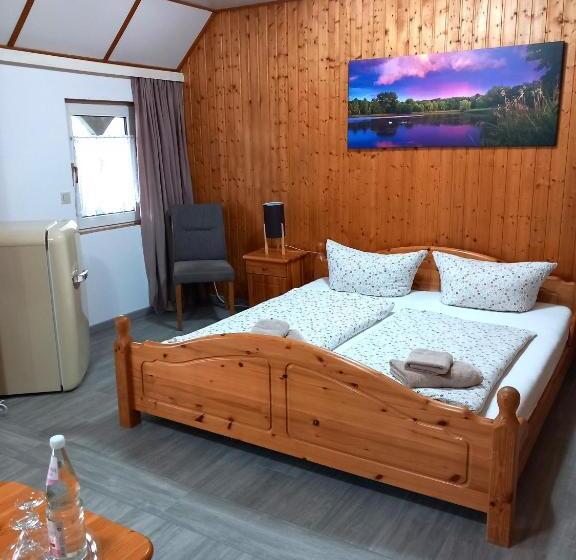 غرفة قياسية, Storchennest Spreewald