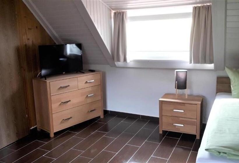 غرفة قياسية ثلاثية, Storchennest Spreewald