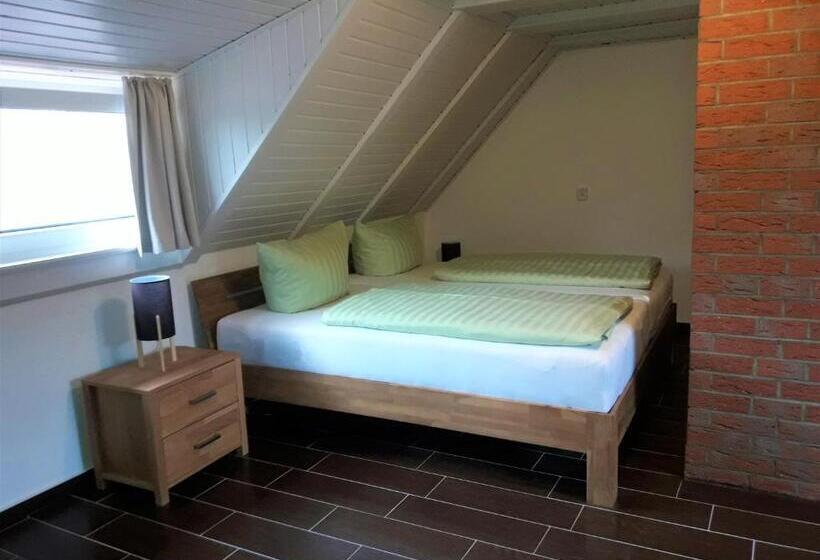 غرفة قياسية ثلاثية, Storchennest Spreewald