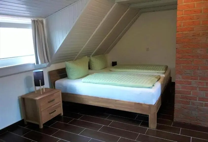 スタンダードトリプルルーム, Storchennest Spreewald