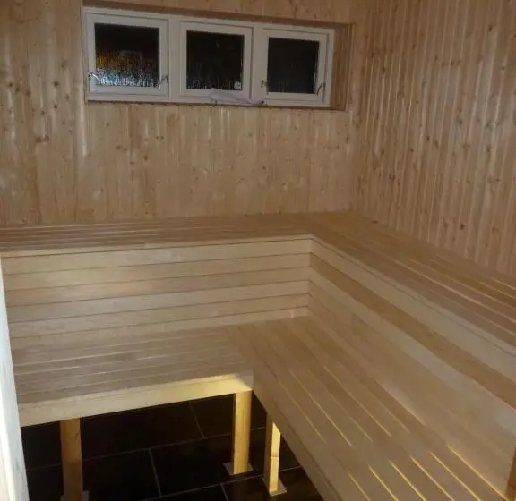バス共有のスタンダードルーム, Gulbrakka Basecamp