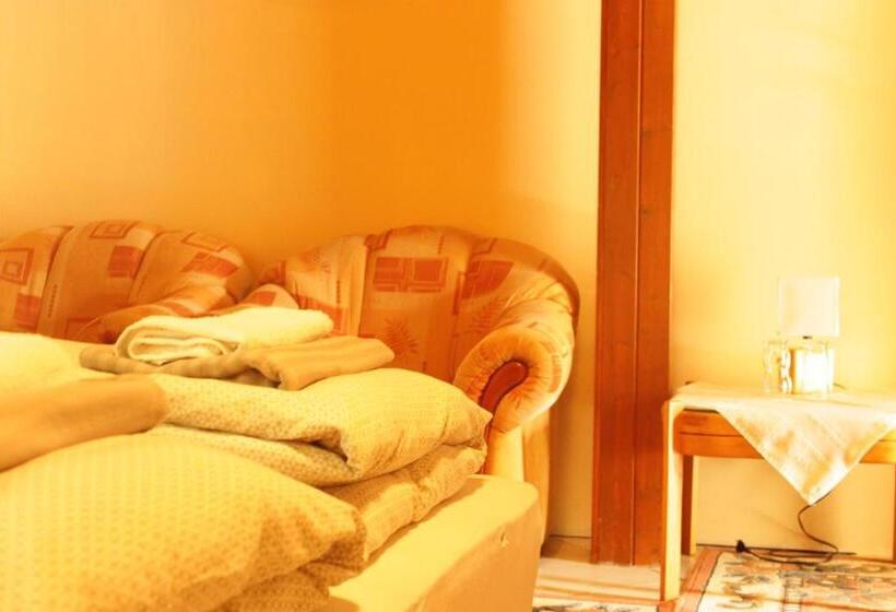 Номер Стандарт, Koloska Apartmanház