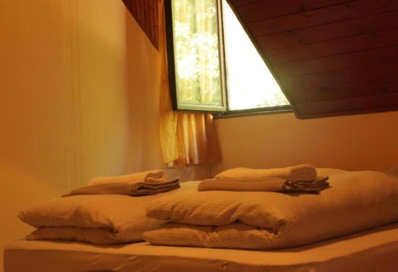 Номер Стандарт, Koloska Apartmanház