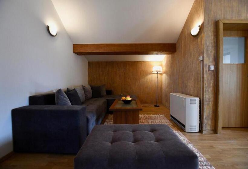 Полулюкс Вид на Горы, Dolomiti Apartments