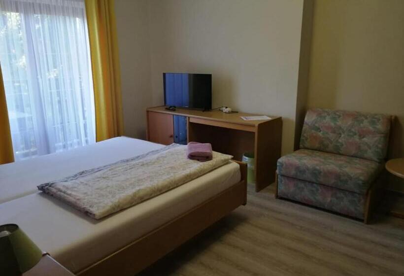 Номер Стандарт, Waldidyll
