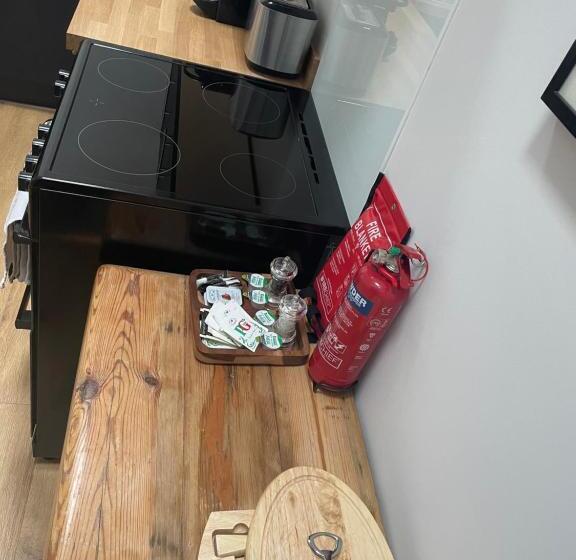 テラス付き1ベッドルームアパートメント, Cheltenham View Lodge