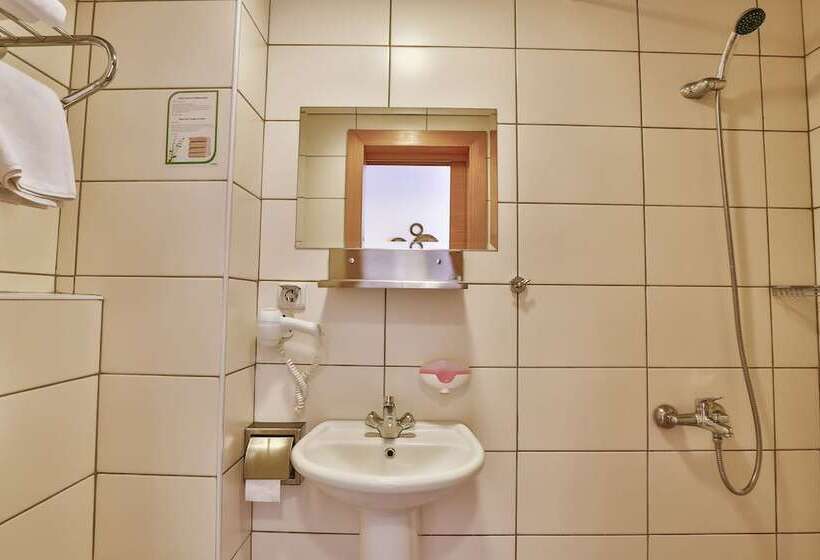 スタンダードシングルルーム, Han