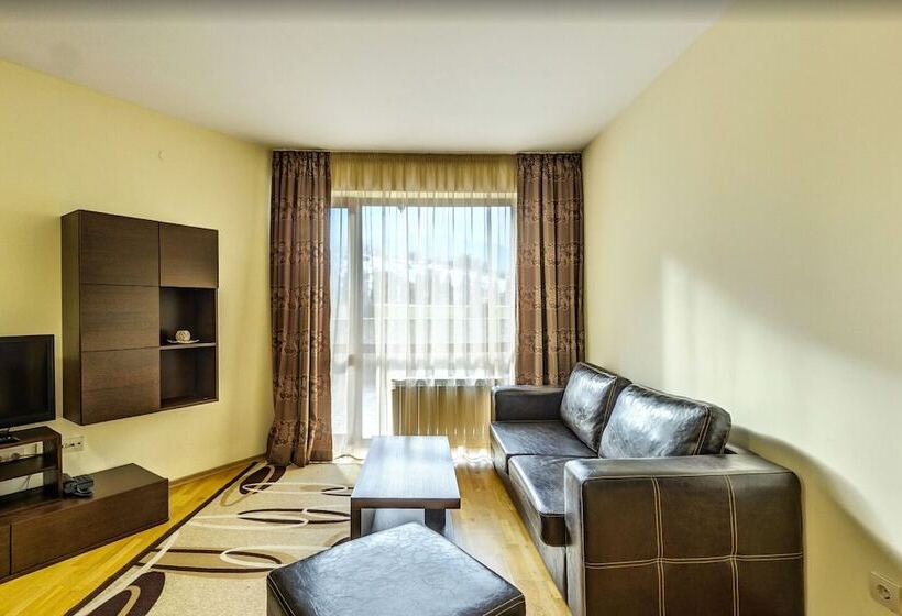 Апартаменты 2 Спальни, All Seasons Club