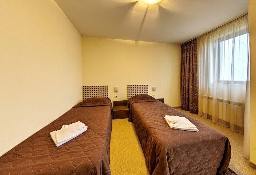 침실 2개 아파트, All Seasons Club