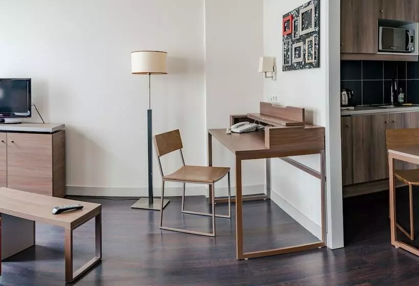 استودیوی استاندارد, Comfort Aparthotel Saint Etienne