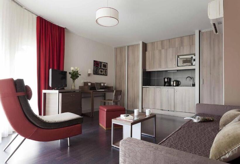 スタンダードスタジオ, Comfort Aparthotel Saint Etienne