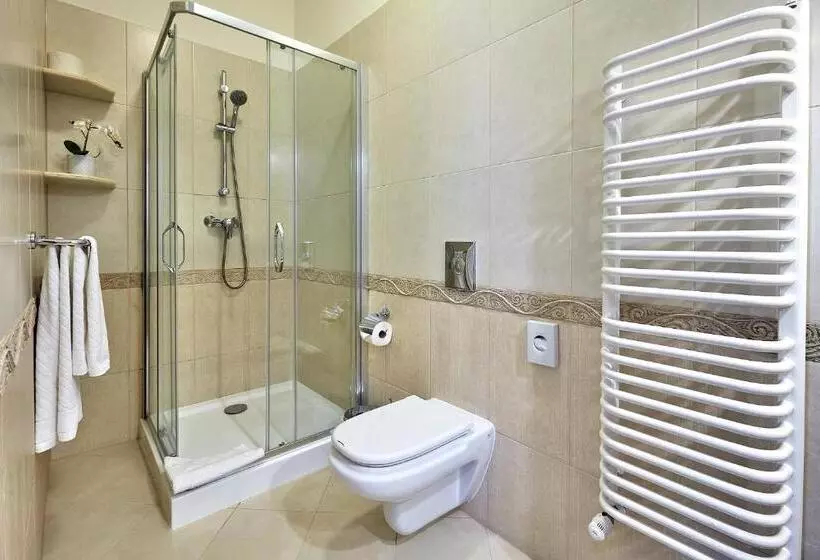 اتاق لوکس, Grand Hotel Stamary