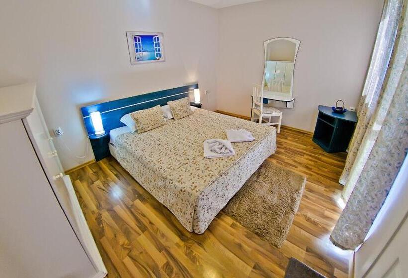 침실 1개 아파트, Amfora