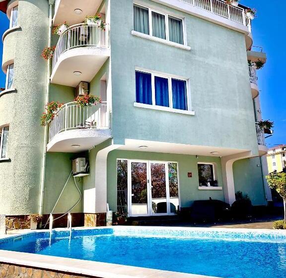 스탠다드 룸, Amfora