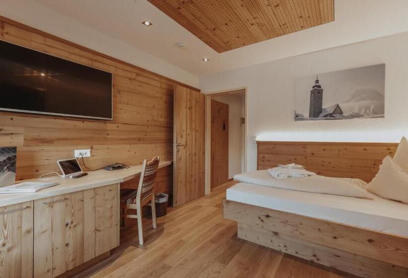 标准单人间, Austria