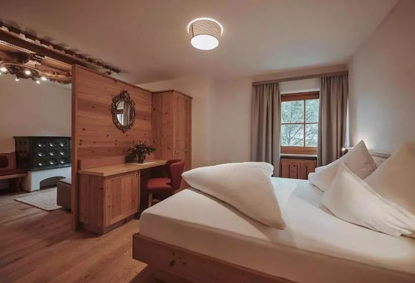 سوییت جونیور, Austria