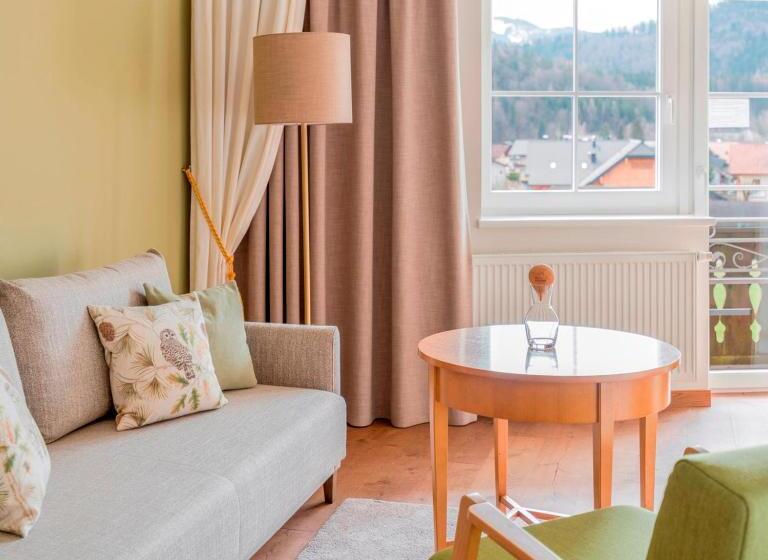 豪华套房, Ebner S Waldhof Am See Resort & Spa