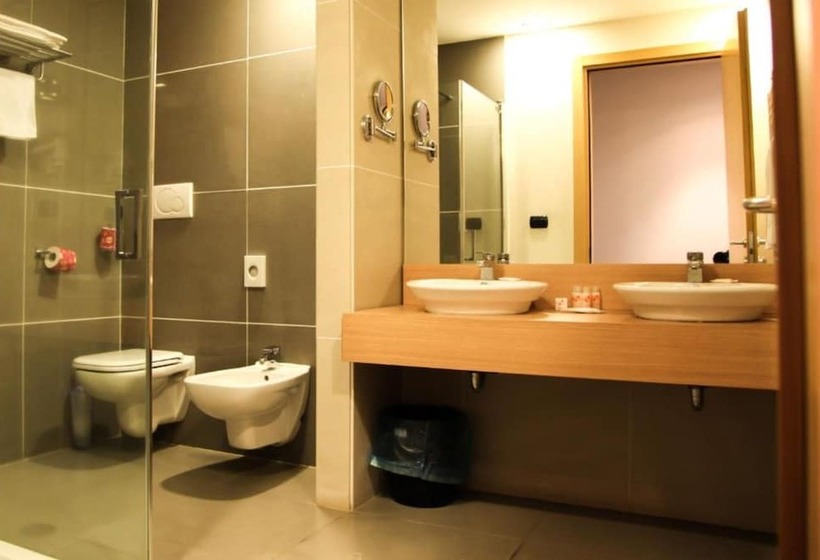 غرفة قياسية رباعية, Esperia Palace Hotel & Resort Spa