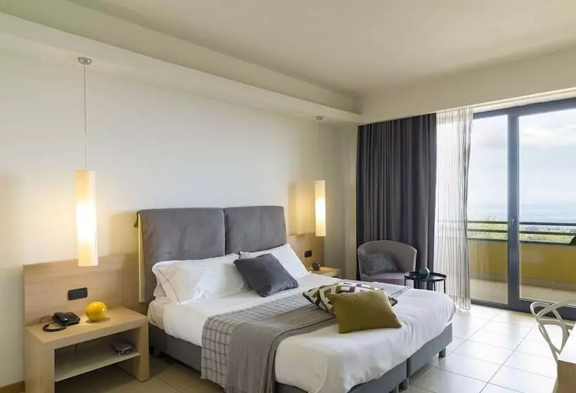 スタンダード4人部屋, Esperia Palace Hotel & Resort Spa