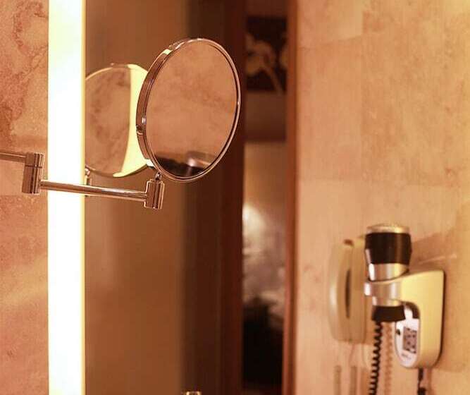 חדר אקזקיוטיב, Golden Tulip Ana Dome