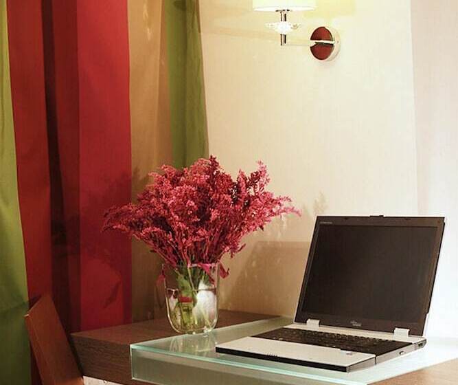 חדר אקזקיוטיב, Golden Tulip Ana Dome