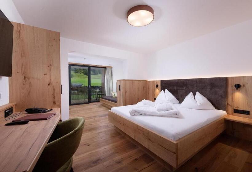 Номер Deluxe с Балконом, Kitzspitz